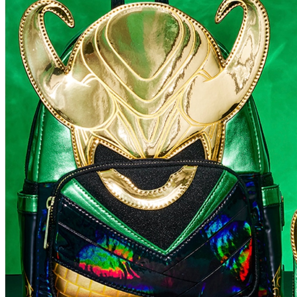 Loungefly Loki - Master of Mischief Mini
Backpack Shine 
Marvel